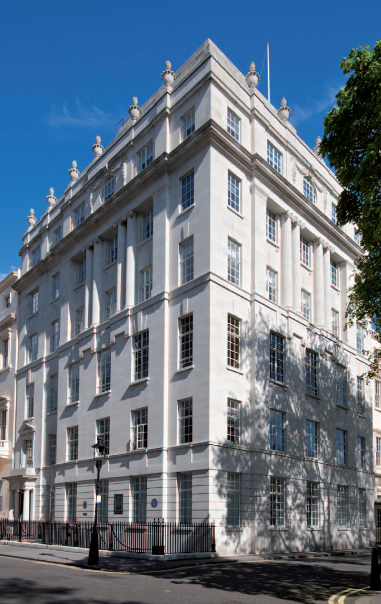 Lettings Brochure 4 Carlton Gardens